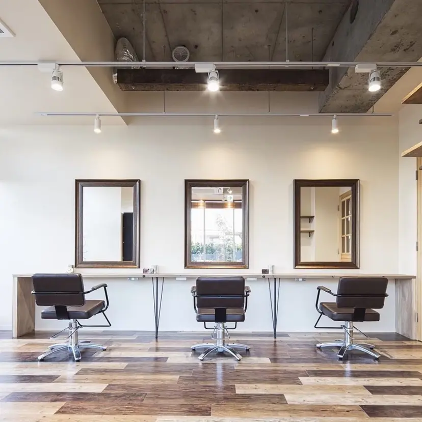 鈴木 彩花の掲載