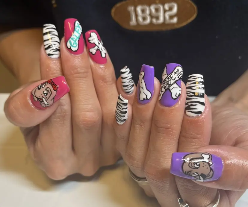 ネイルサロン flatの掲載