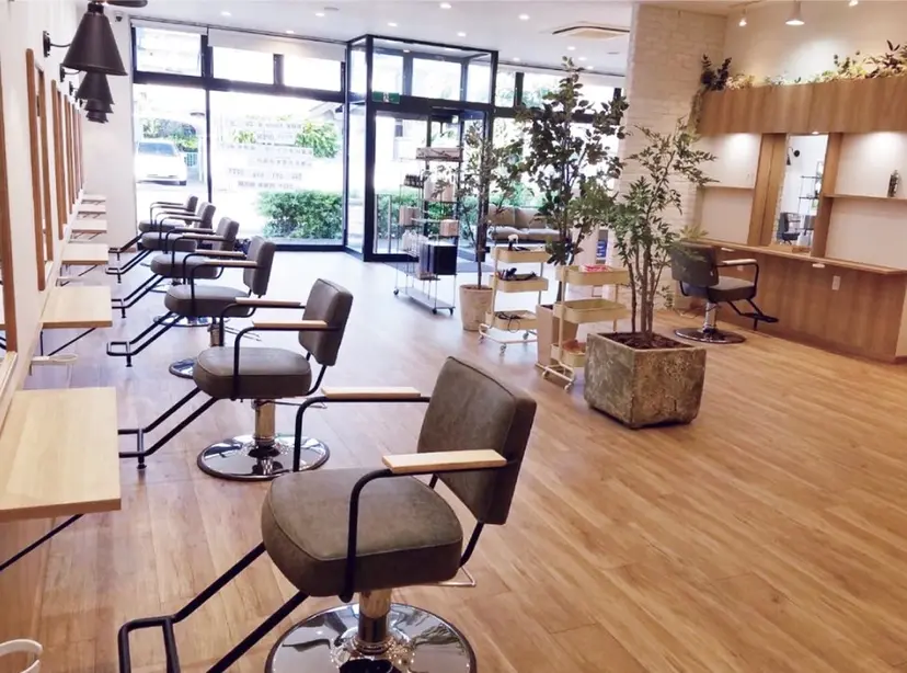 脇阪 日菜/草津／カラーの掲載