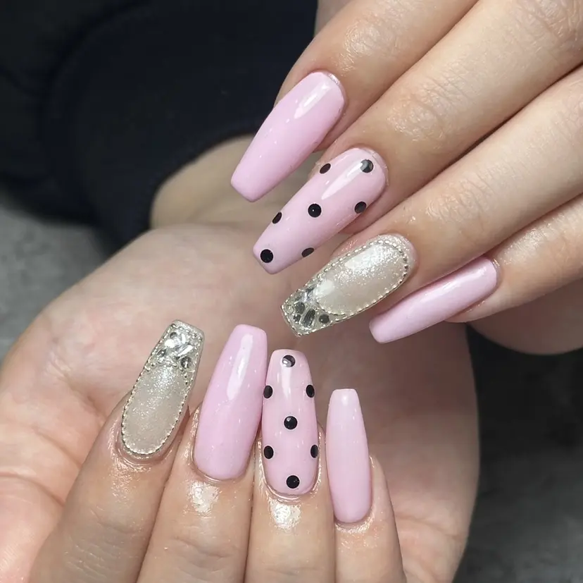 &Nail: アンドネイルコロンの掲載