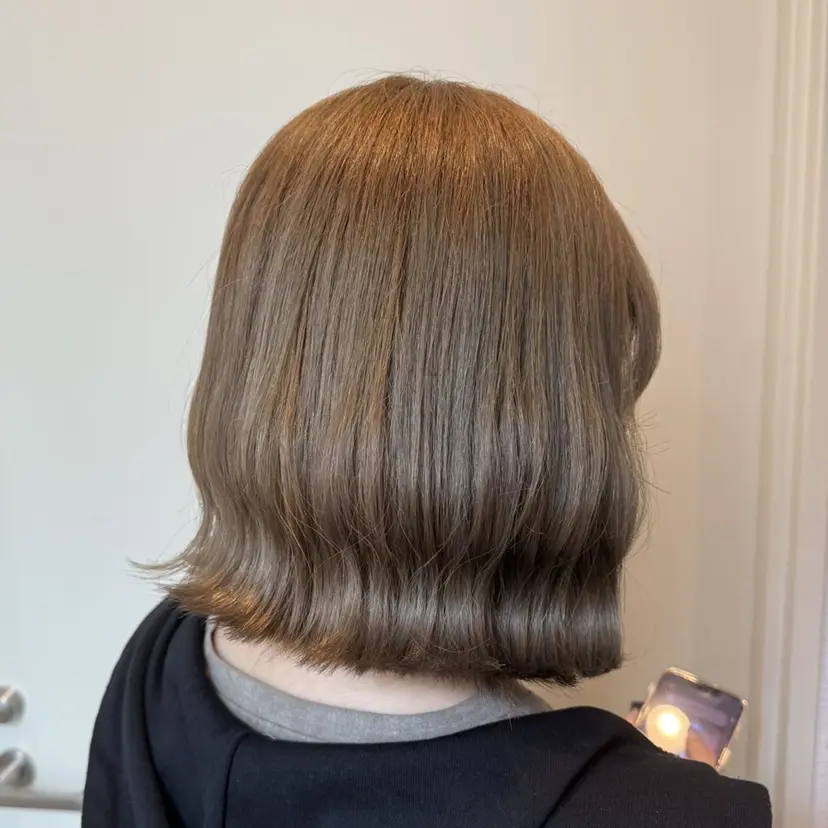 韓国風束感まつエク/ 艶カラーくるみの掲載