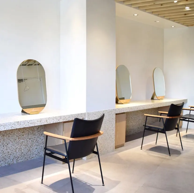 three. kitahamaの掲載