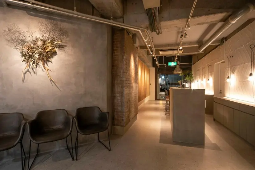 髪質改善/白髪ぼかし レイヤーカットemiの掲載