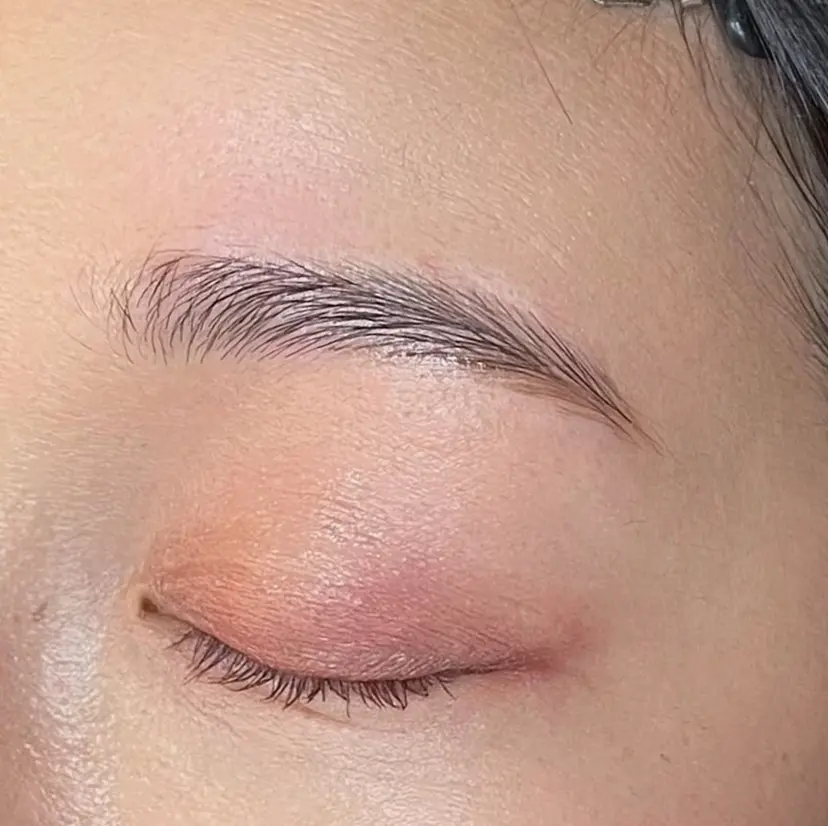 自眉を活かす ayakaの掲載