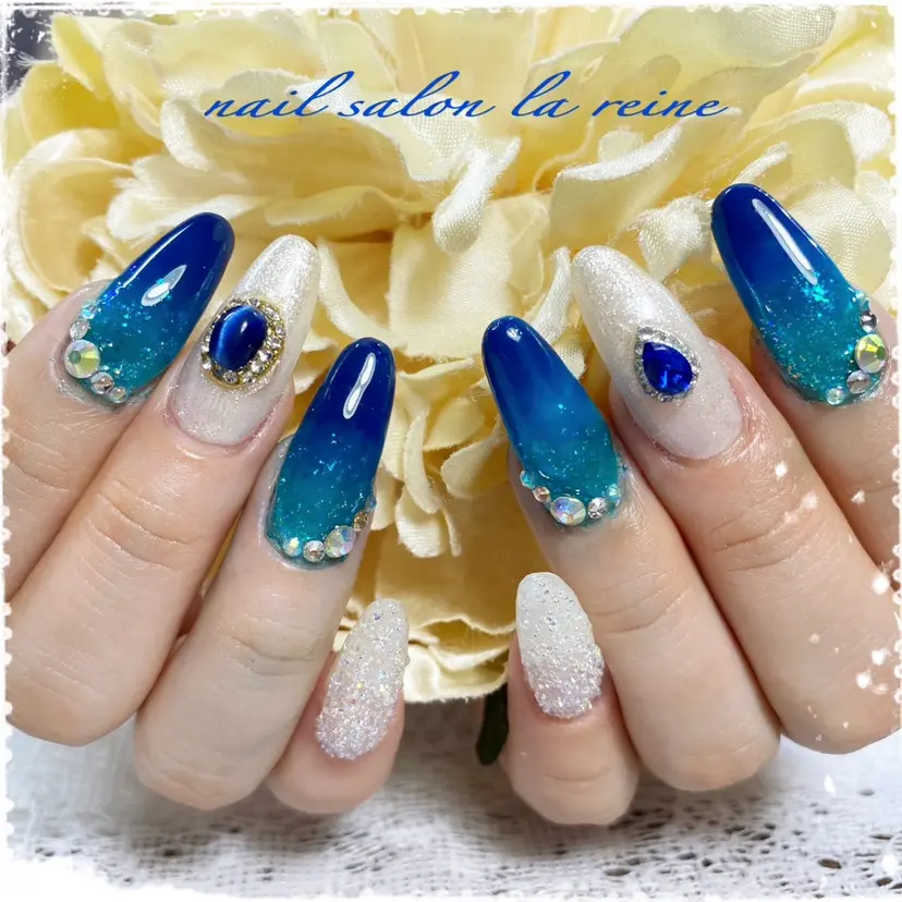 nail salon la reineの掲載