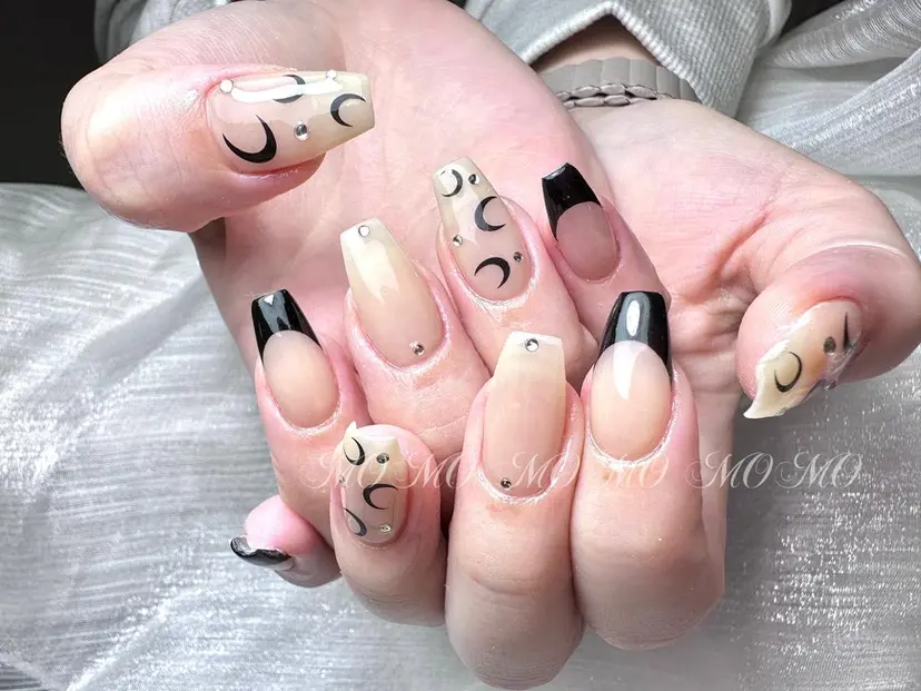 MOMO nailの掲載