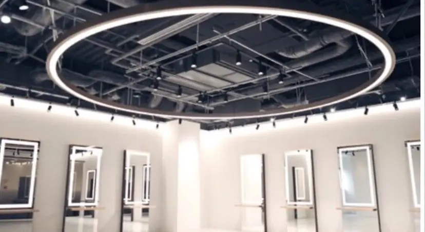 バレイヤージュ/ メッシュ小林賢太朗の掲載