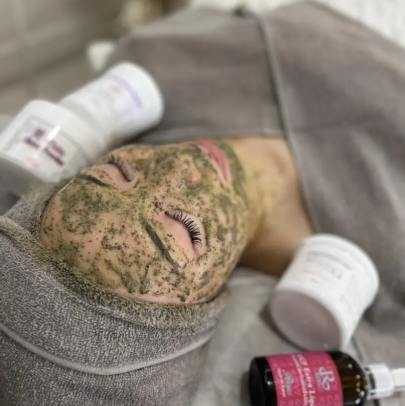 肌のお悩み改善サロン MELIA/朋美の掲載