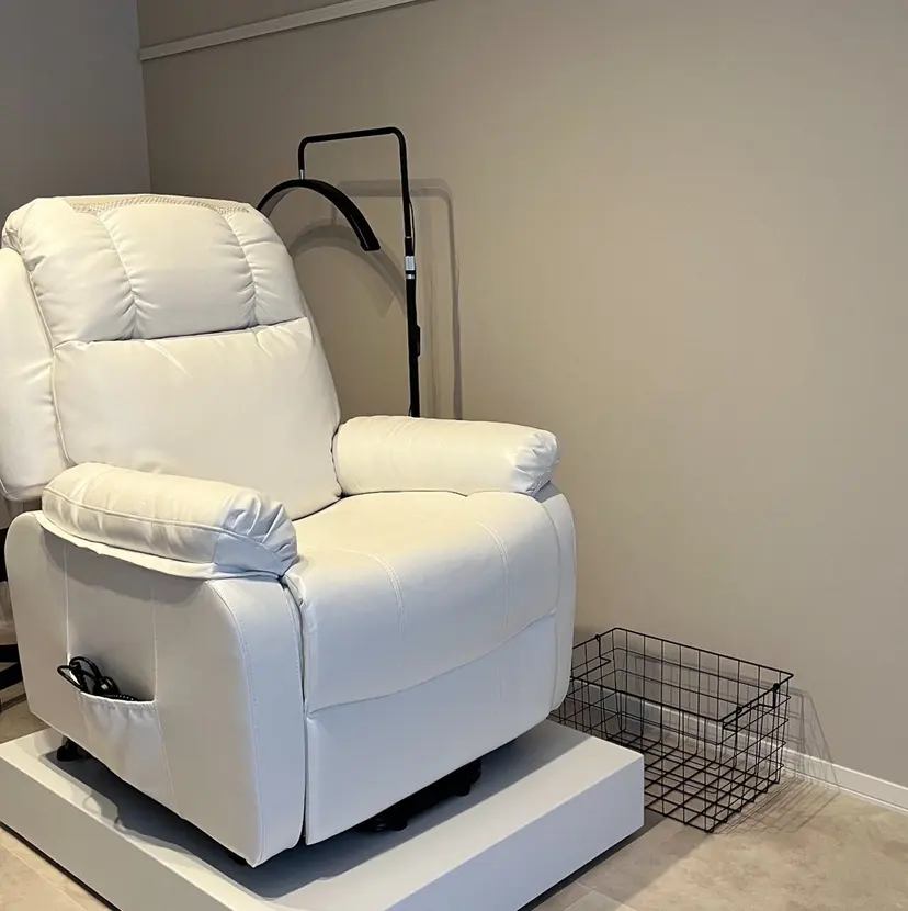 【luna】 sakiの掲載