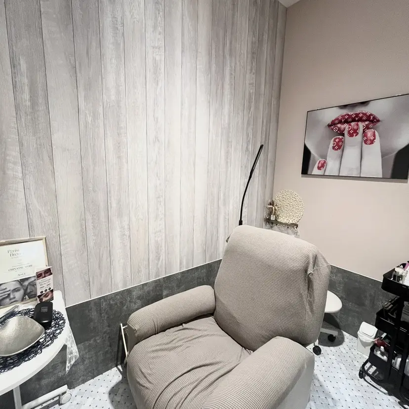 EARTH 光の森店 AYAKAの掲載