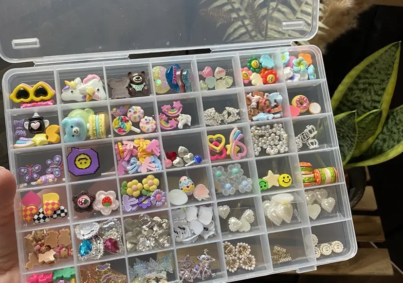 デコパーツが得意♪ ネイル/眉毛/エステの掲載