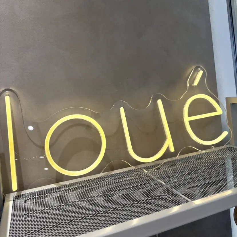 Nail Salon louéの掲載