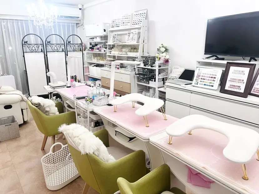 ユキカ （ネイリスト）の掲載