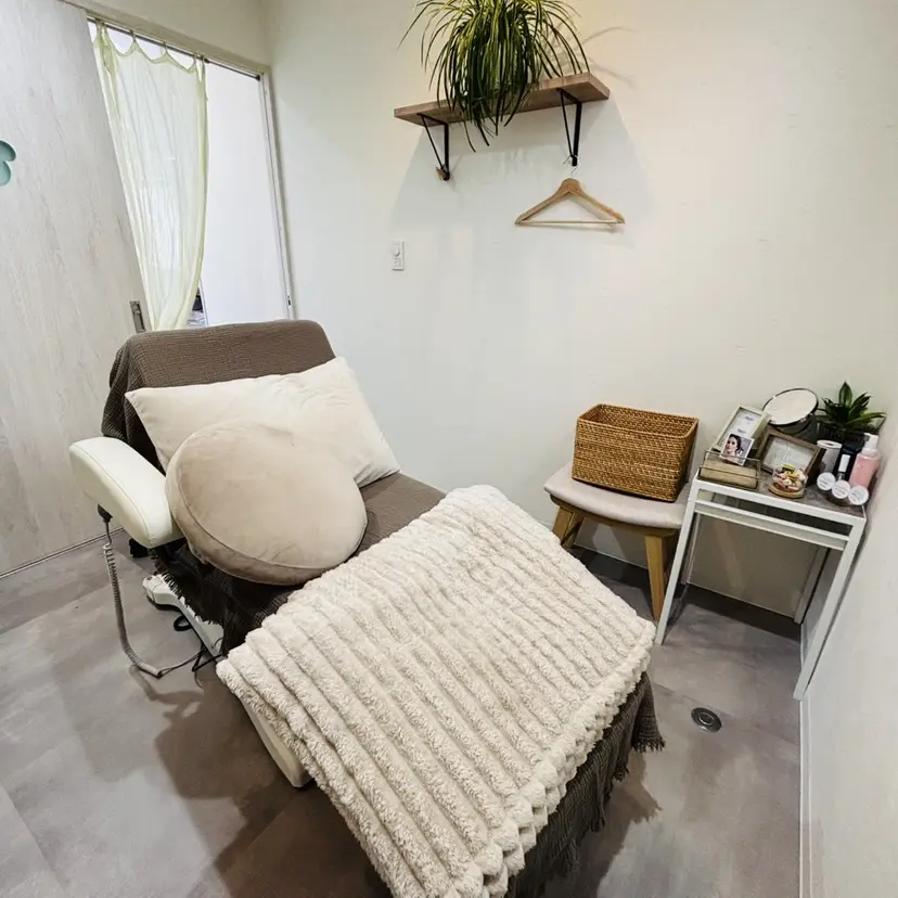 Lightly‥鈴木 彩乃の掲載