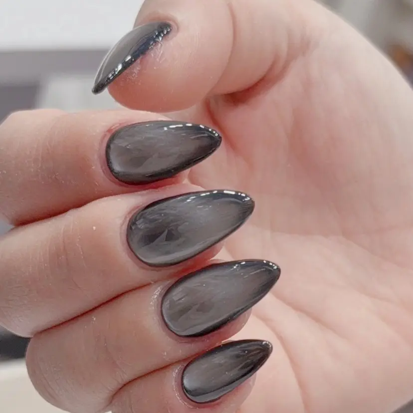 Yumi Nailの掲載