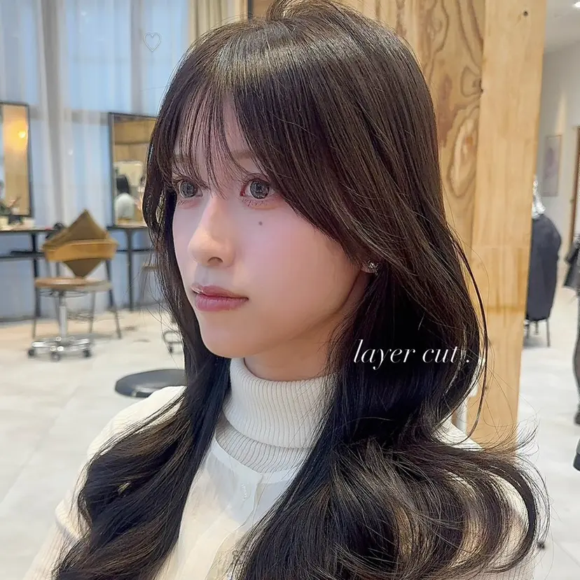 りん/レイヤーカット ／小顔顔周りカットの掲載