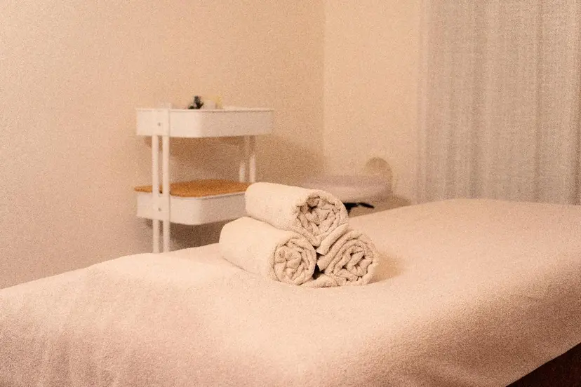 即効⚡小顔美容鍼🪡 むくみたるみ脂肪解消の掲載