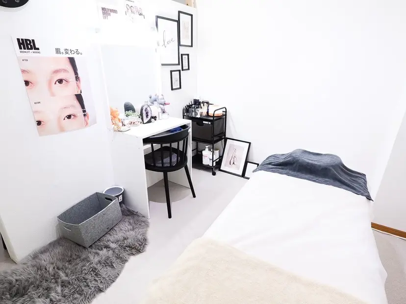 【LUCIALL】 眉ワックス、脱毛の掲載