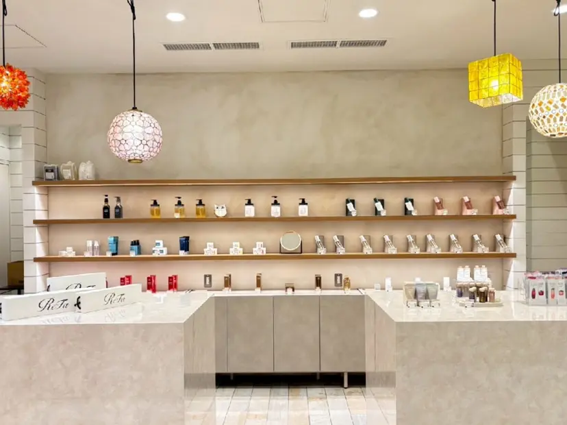 MIYU/透明感 渋谷/ベージュカラーの掲載