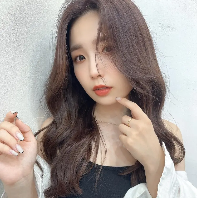 顔まわりレイヤー/ bob及川亜沙美の掲載