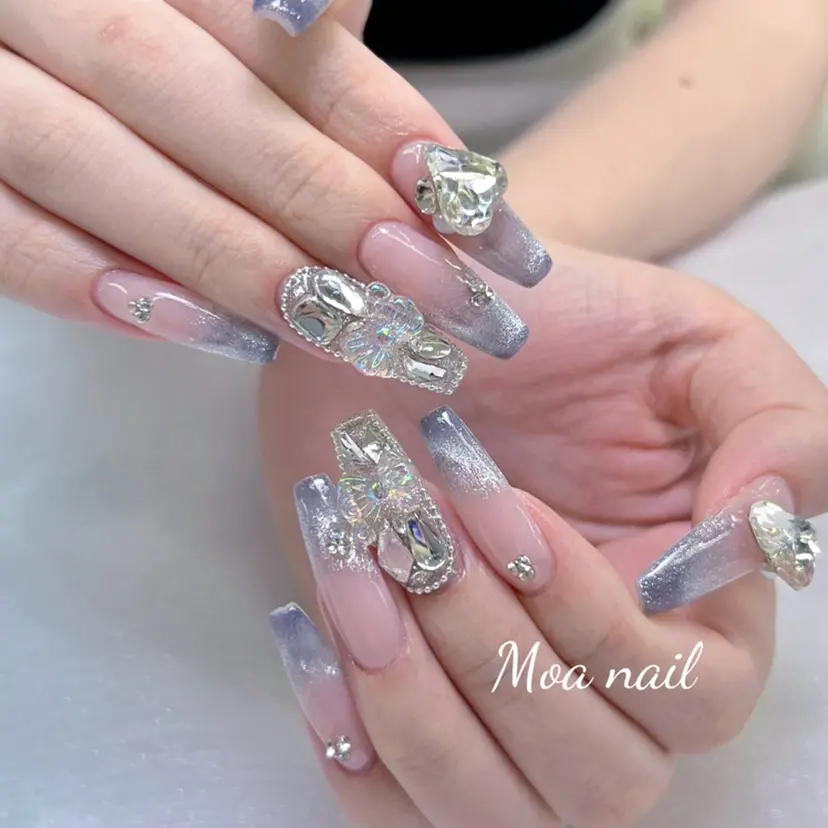 Moa nailの掲載