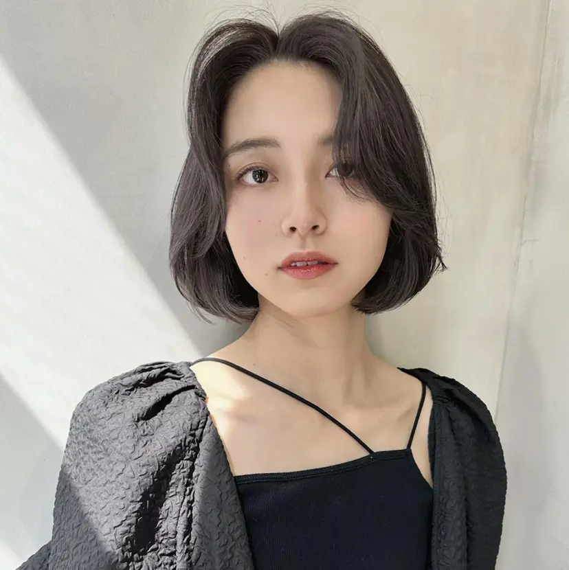 韓国顔周りヘア 🇰🇷💐石井遥の掲載