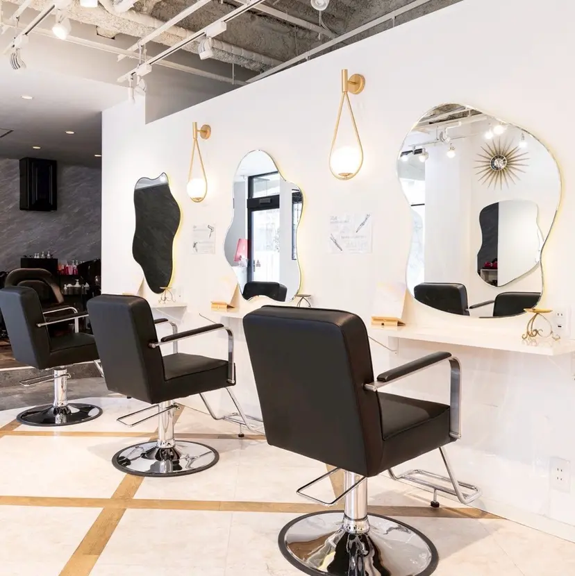 上尾韓国レイヤー/ 艶カラー/しの🫧の掲載