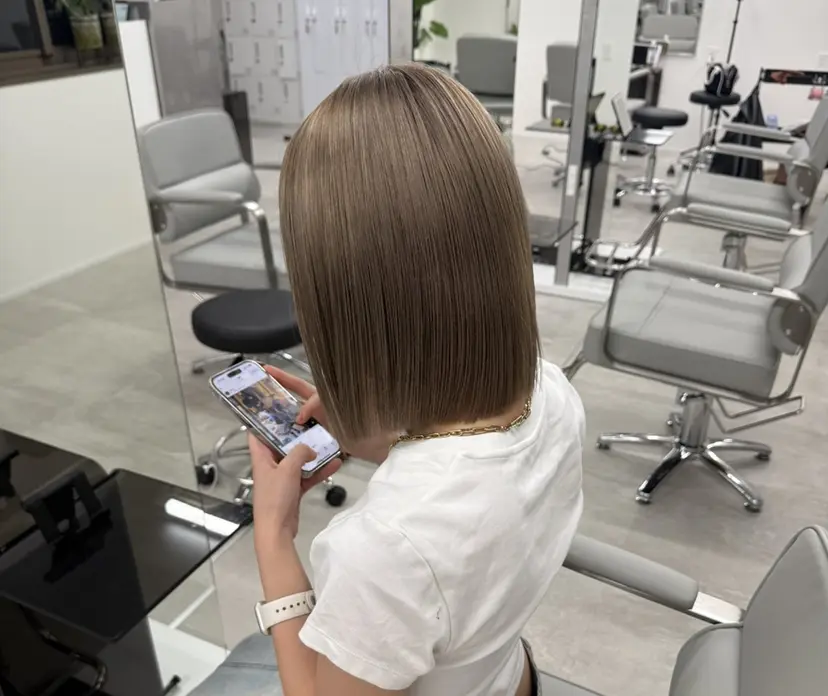 中明度カラー/ ベージュ/noaの掲載