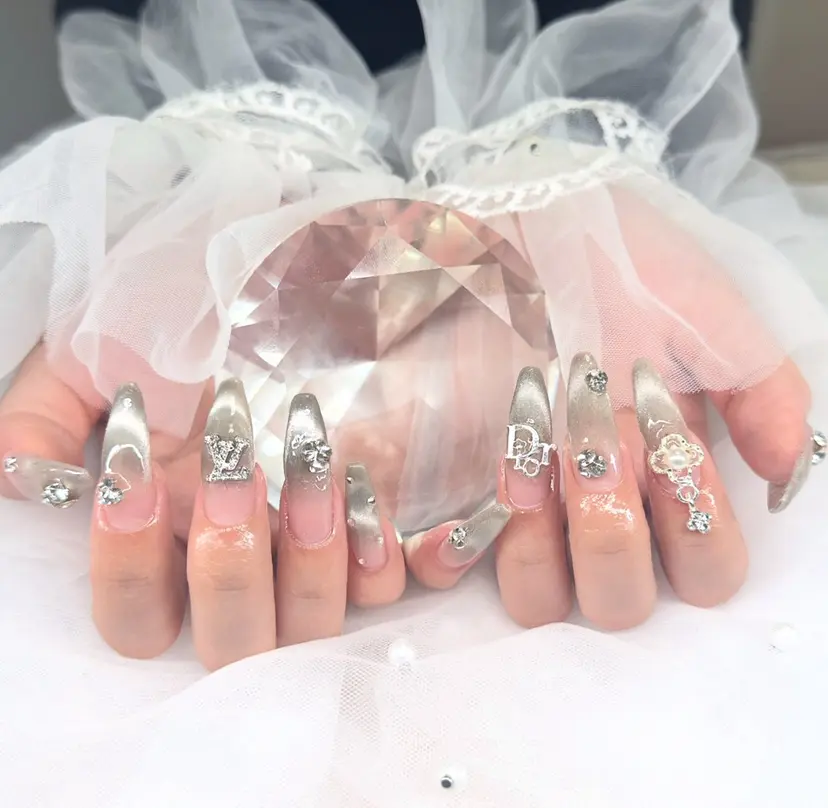 le'a スタッフの掲載