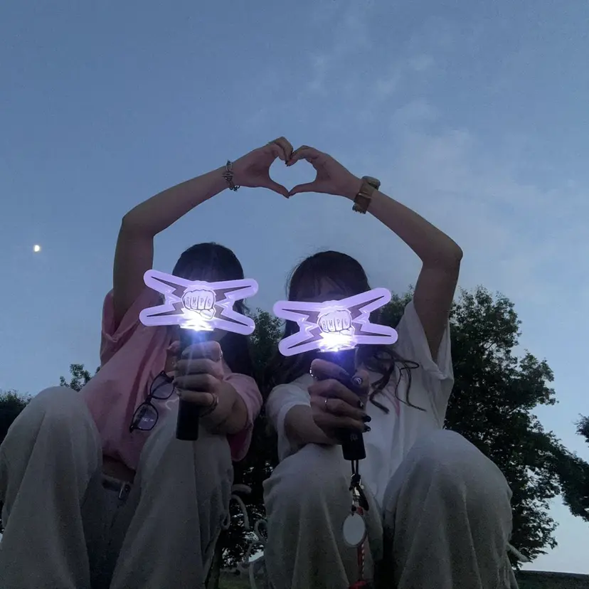 🍀秋山 桃子🍀の掲載