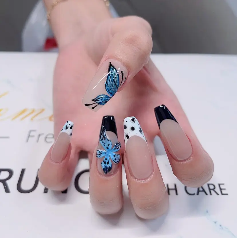 インフィニティ ネイルサロンの掲載