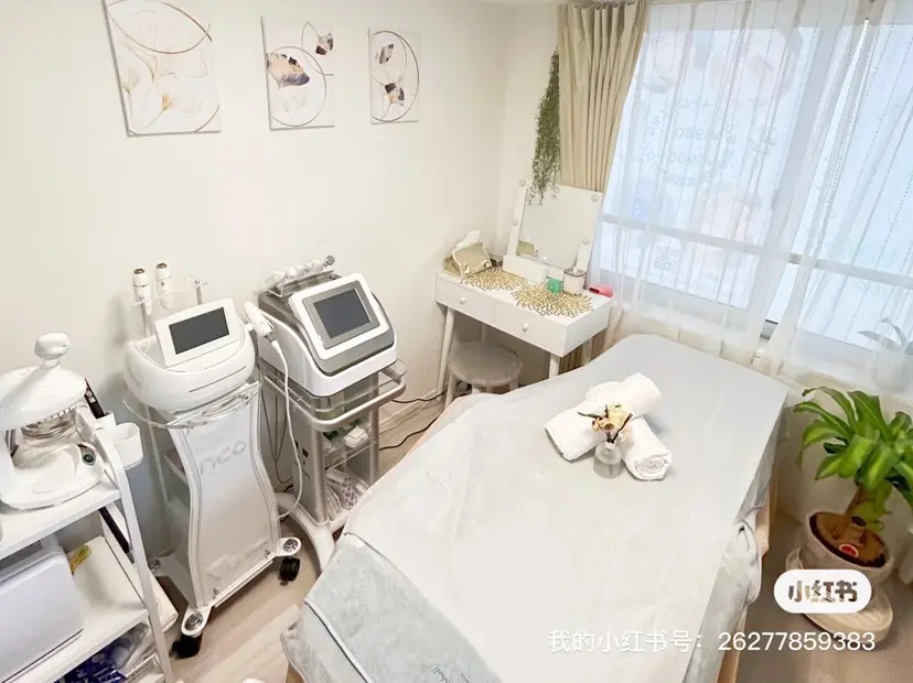 ホワイティアビシェル ウラワ　白澤奇の掲載