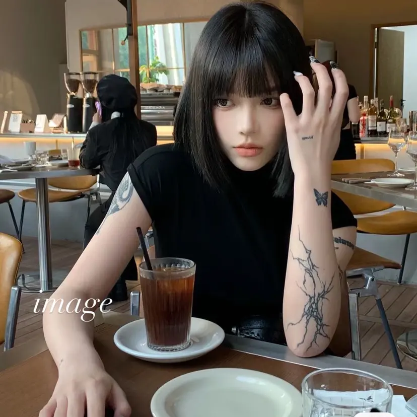 【美ボブ. カラー】midoの掲載