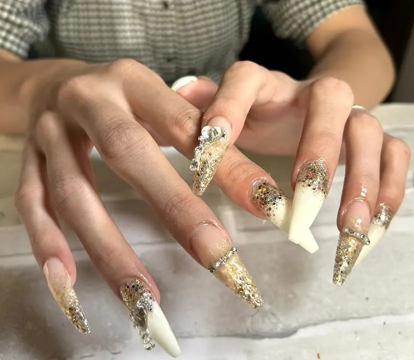 2DY NAIL SALONの掲載