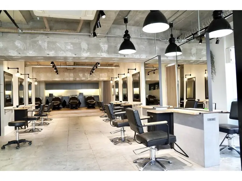 金山/透明感カラー レイヤー/木澤 航の掲載