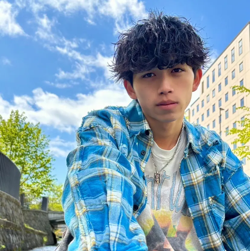 曲がる縮毛矯正 バレイヤージュ森田の掲載