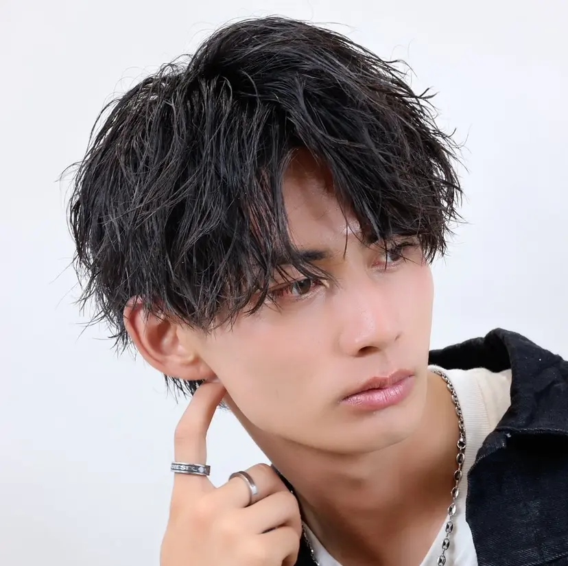 毛流れセンターパート /パーマ/モリオの掲載