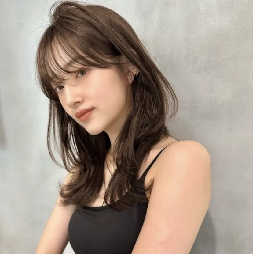 前川薫子🌙艶カラー 🩶レイヤーカットの掲載