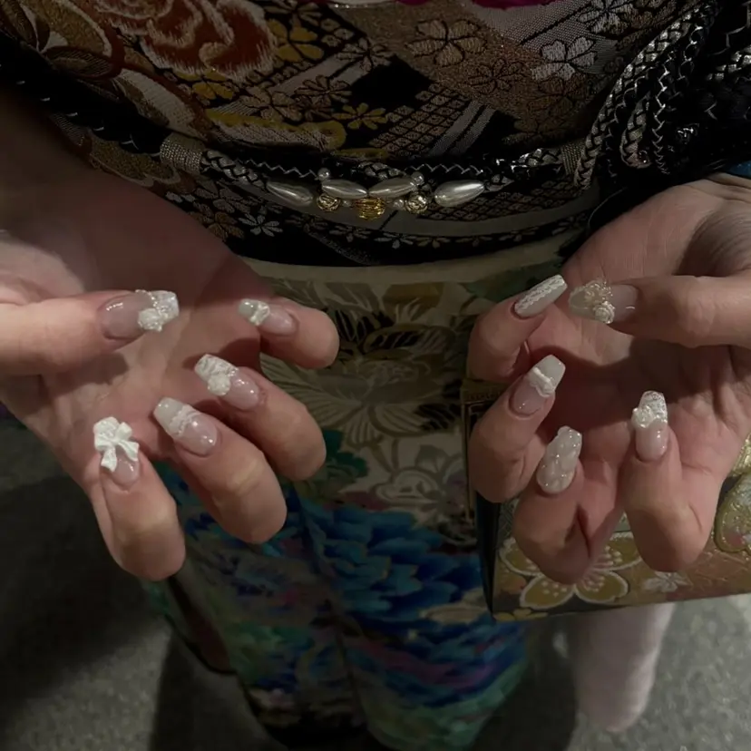 透明感ネイル/ 絢音🎀の掲載