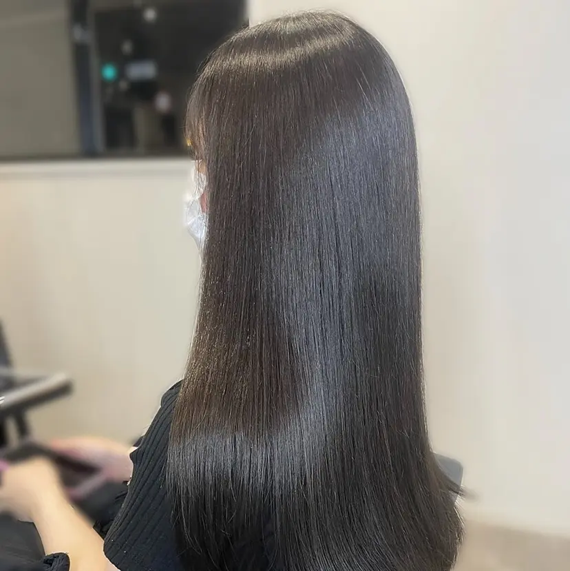 艶カラー/縮毛矯正/ 鴨川育弥の掲載