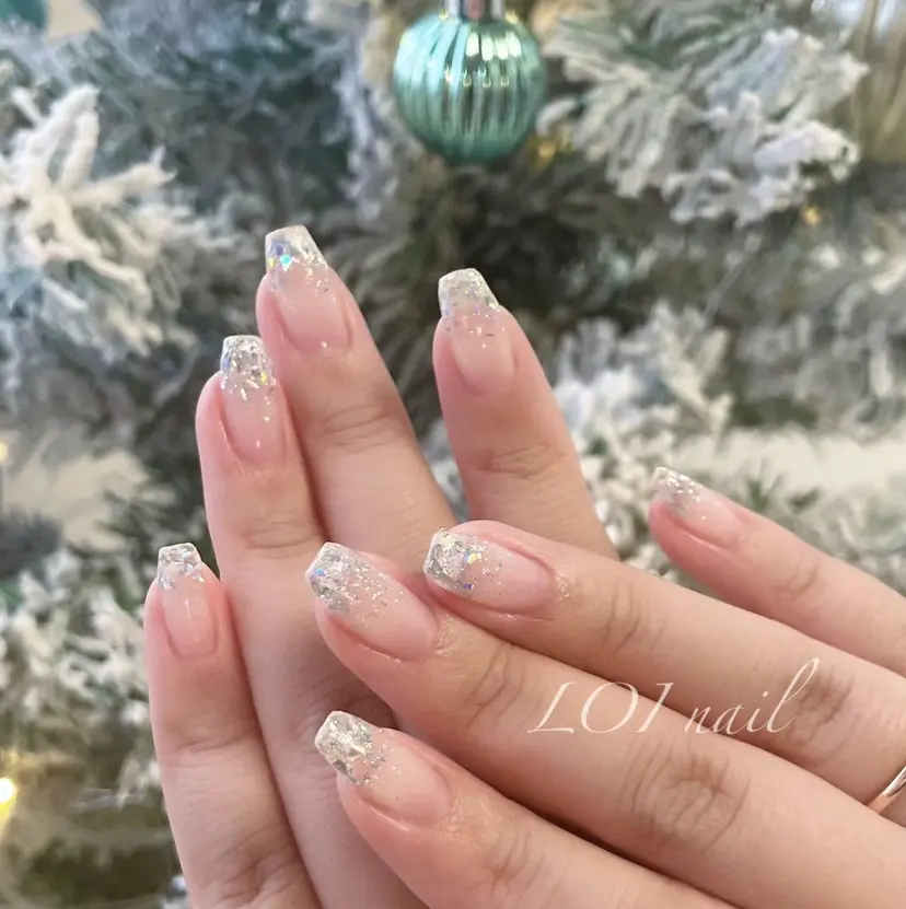 LOI nail monaの掲載