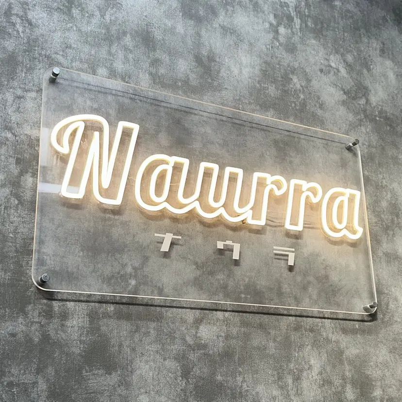 Naurra JURIYAの掲載