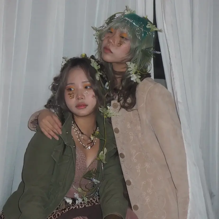 ハイトーン/デザイン カラー/複雑履歴葉月の掲載