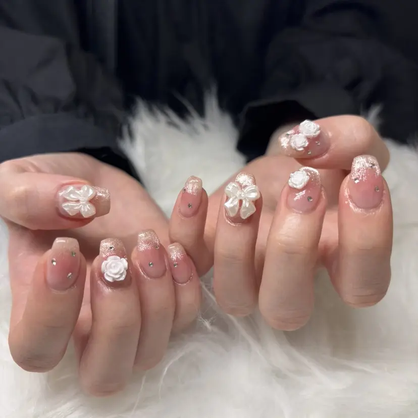 LOARK nail Rina🫧の掲載