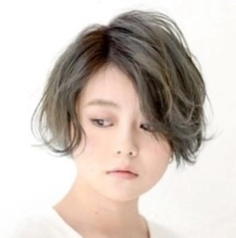 高槻裕二 ショートボブ縮毛矯正の掲載