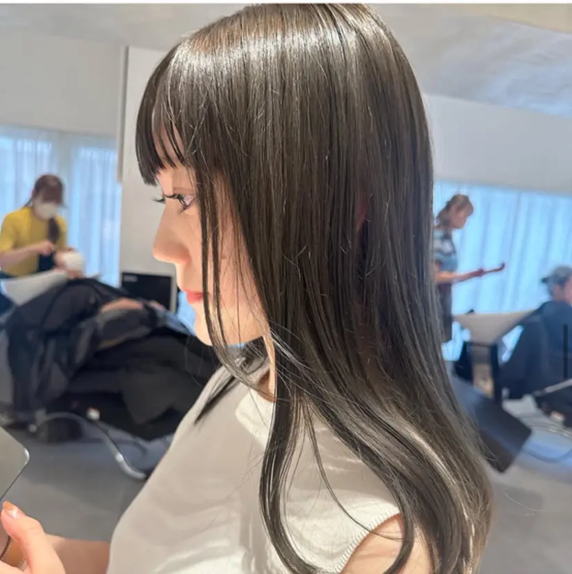 オリーブ透明感カラー 表参道/MIKUの掲載