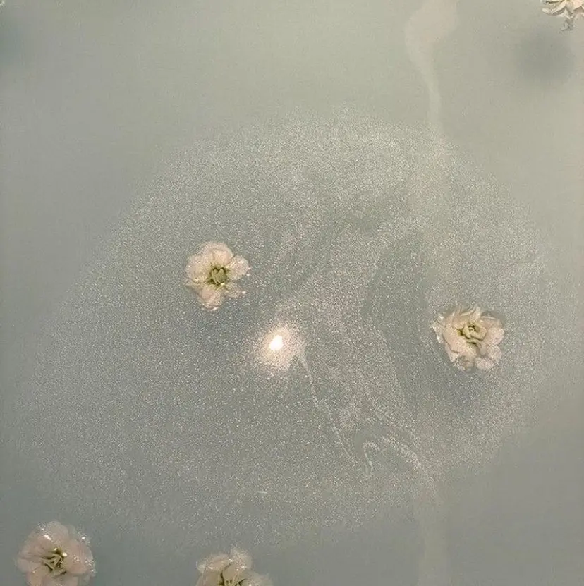 🫧透明感カラー🫧 AYANAの掲載