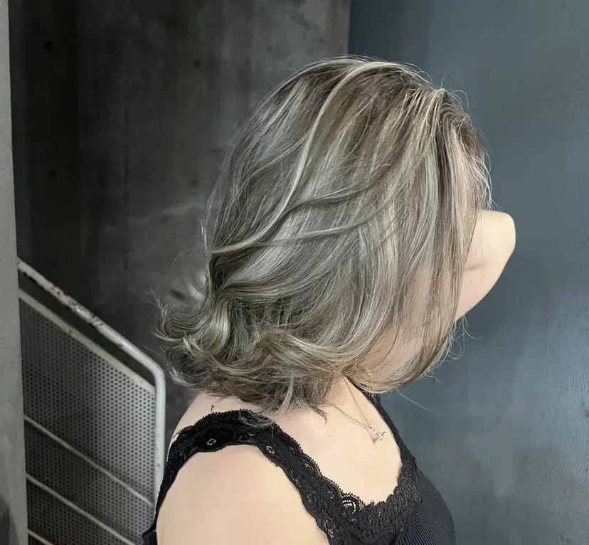 AOI 　ヘアカラ ー / ブリーチの掲載