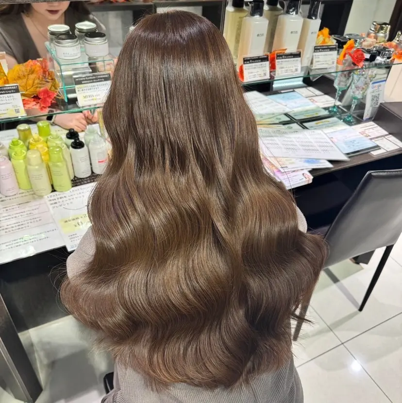 レイヤーカット✖️ 柔らかベージュカラーの掲載