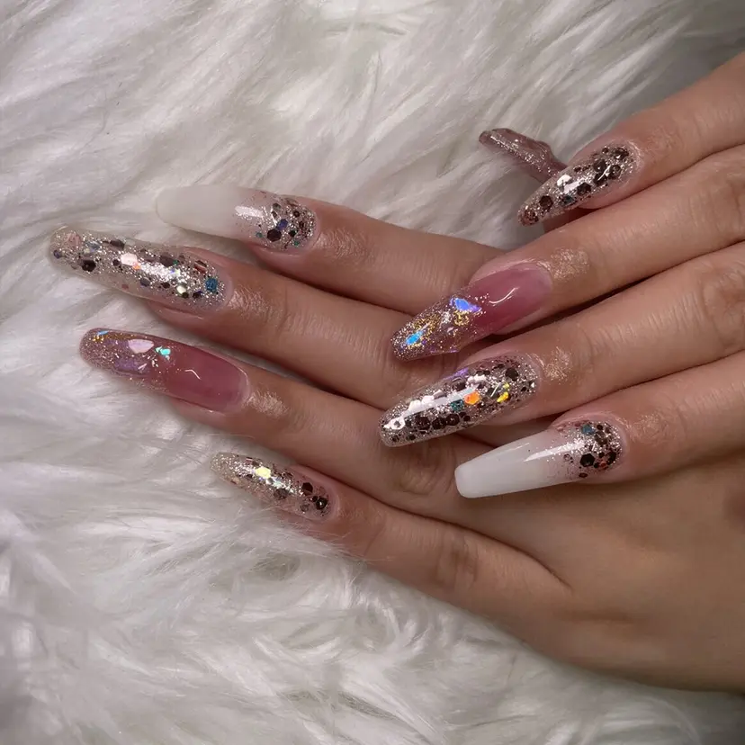 小塚 麻央の掲載